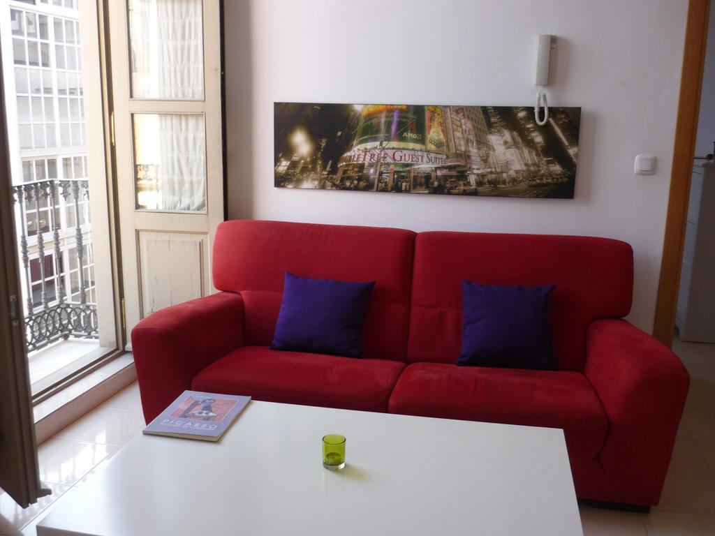 MALAMA Apartamentos Turísticos Málaga Habitación foto